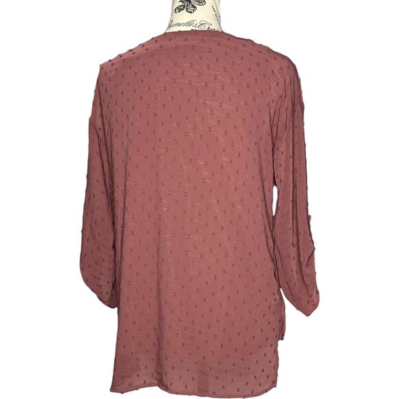 Beacon Apparel SMALL Shiloh Clipdot Blouse - Stitch Fix Embroider Dot Tab Sleeve - Picture 4 of 12